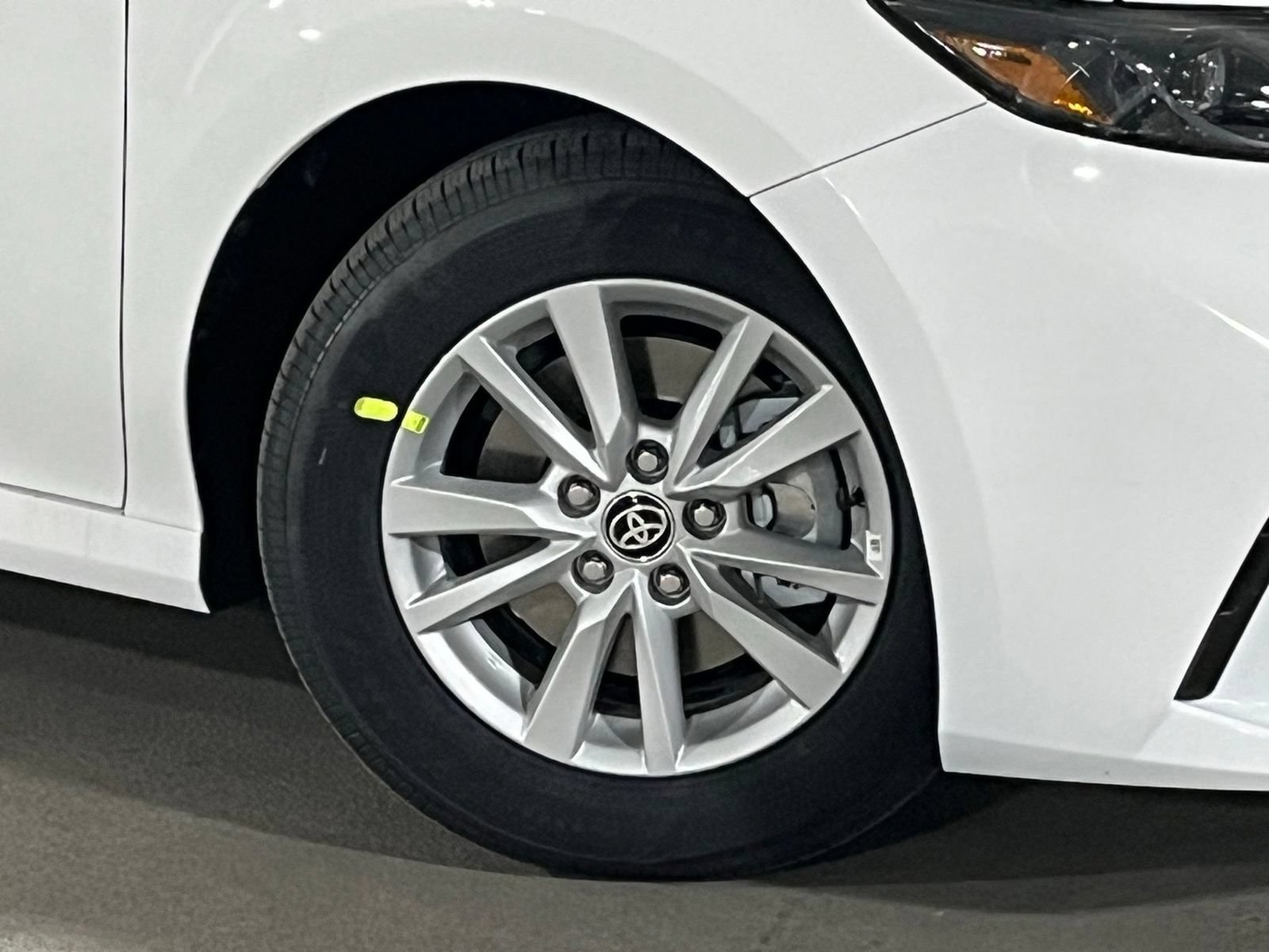 New 2026 Toyota Camry LE w/ Convenience Package FWD video 2