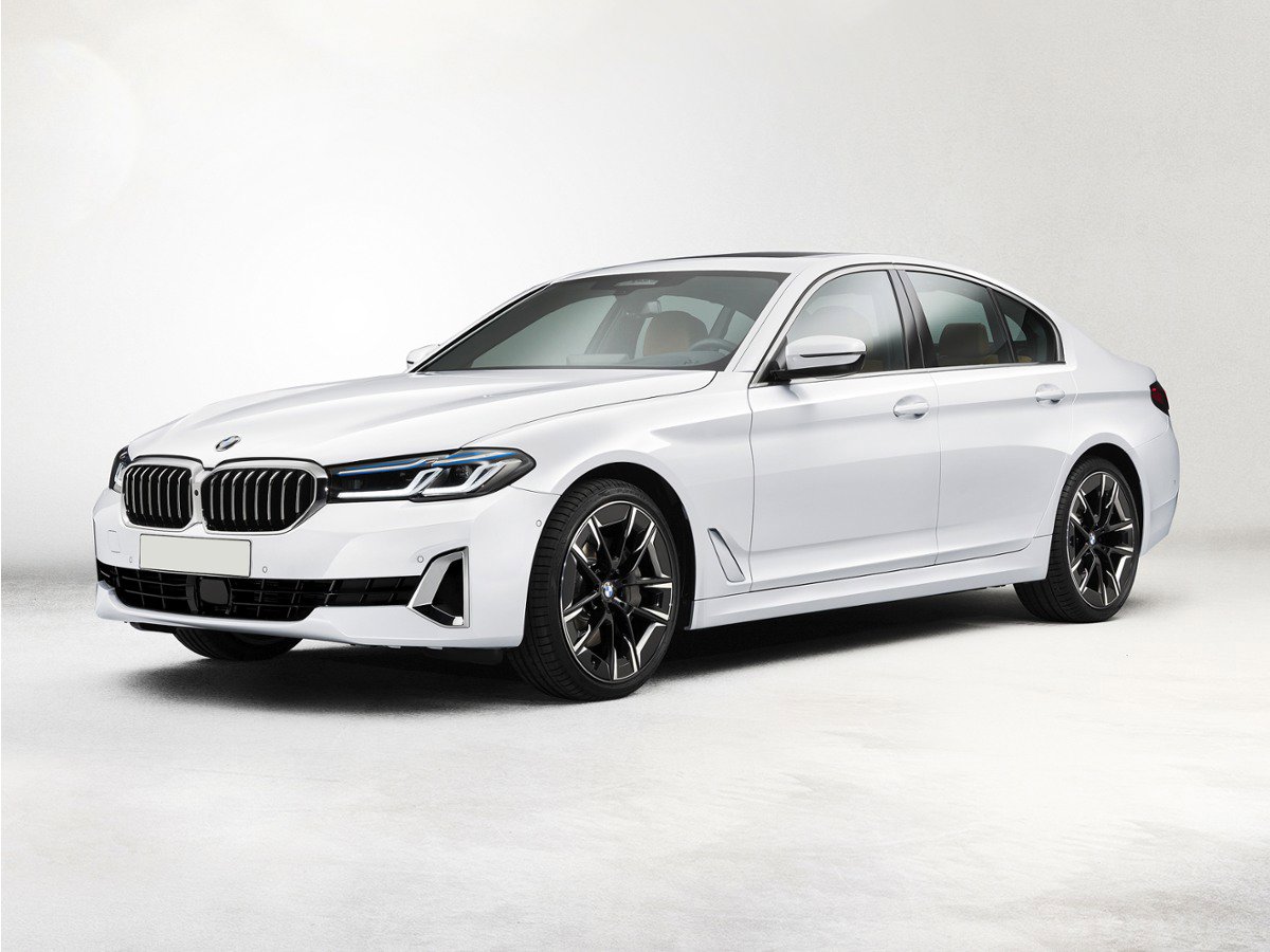 Used 2022 BMW 530i w/ M Sport Package