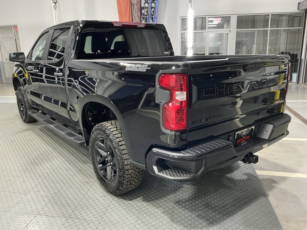 Used 2025 Chevrolet Silverado 1500 Custom Trail Boss w/ Dark Appearance Package image 37