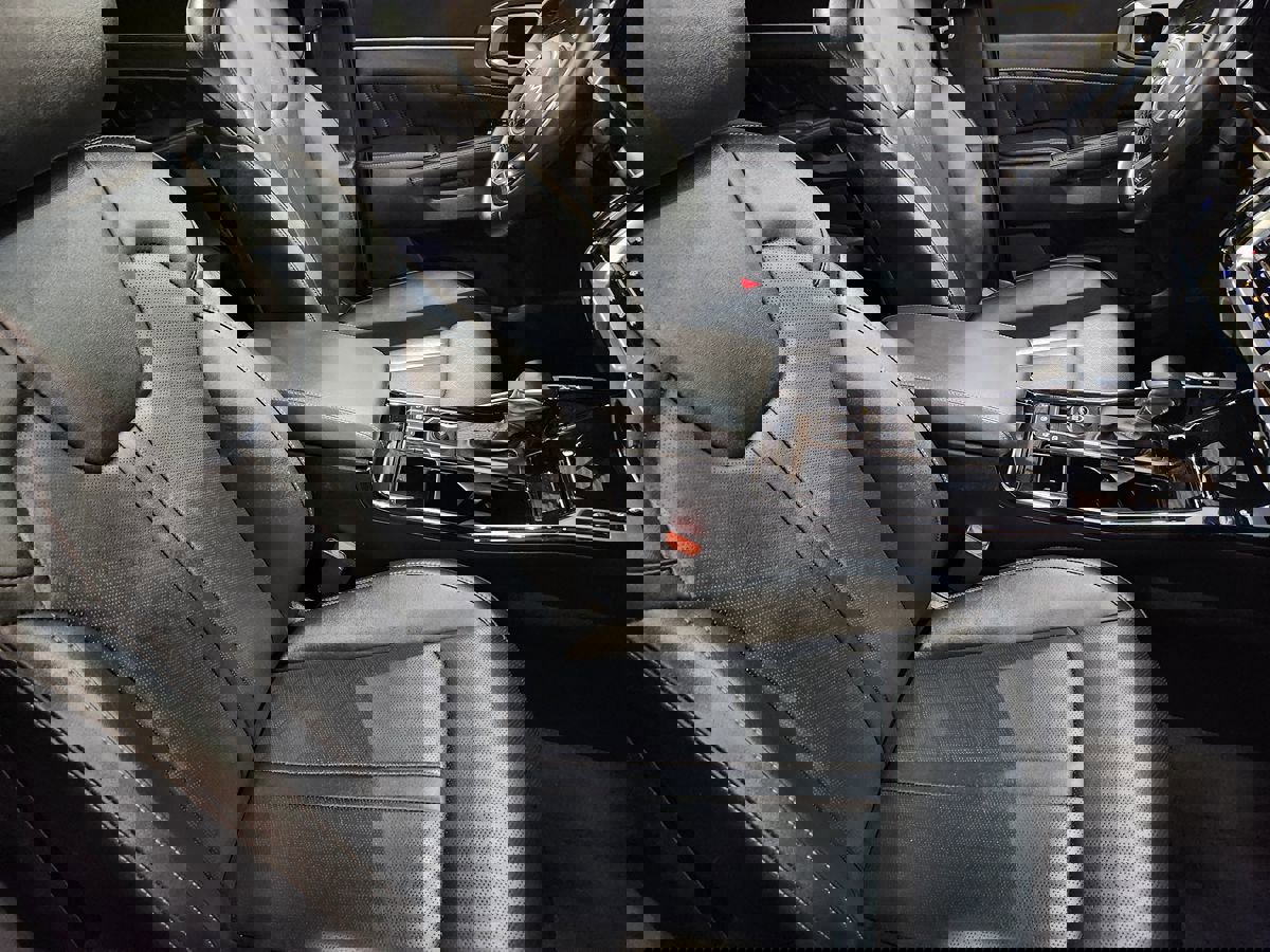 Used 2022 Kia Sorento SX image 31