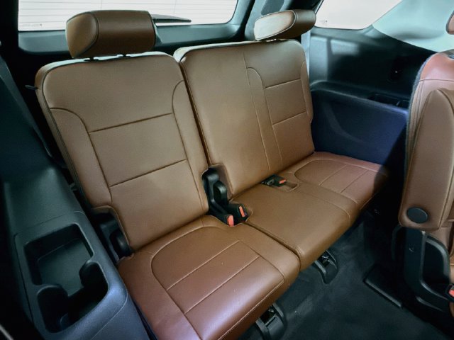 Used 2019 Chevrolet Traverse High Country AWD/4WD image 29