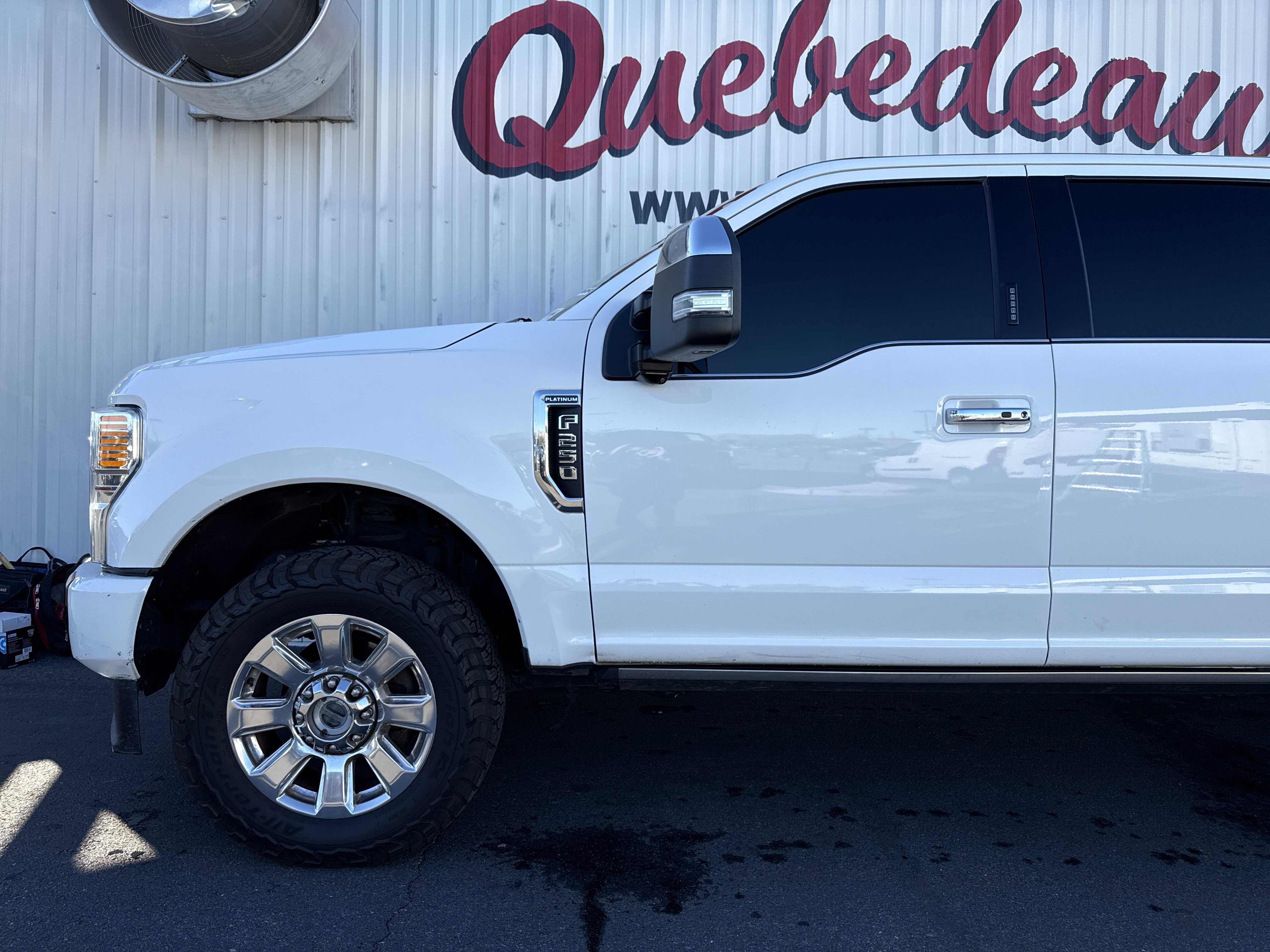 Used 2022 Ford F250 Platinum image 4