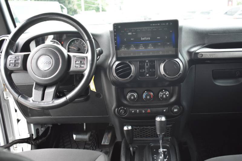 Used 2018 Jeep Wrangler Unlimited Sport S AWD/4WD image 13
