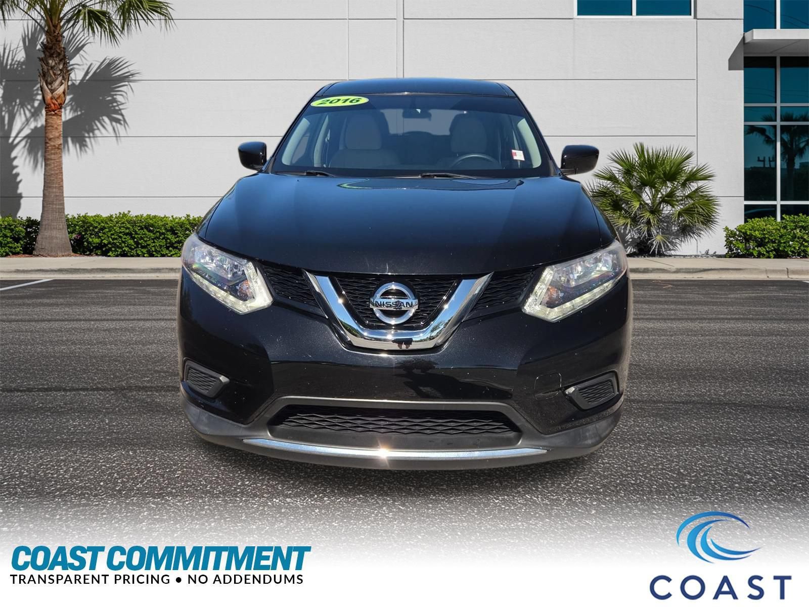 Used 2016 Nissan Rogue S FWD image 2