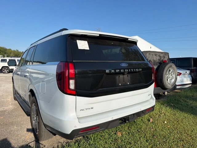 Used 2025 Ford Expedition Max Active AWD/4WD image 4