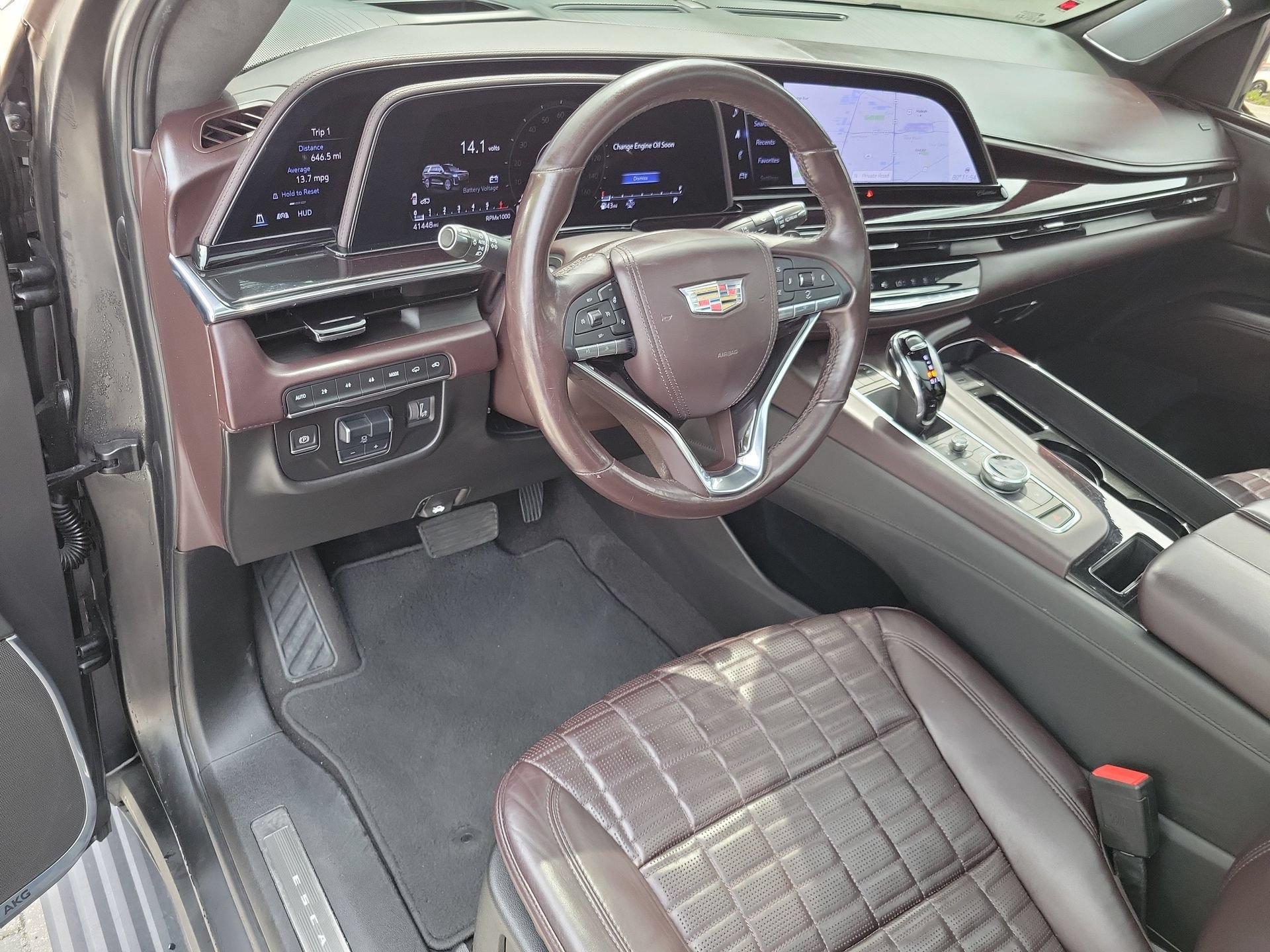 Used 2023 Cadillac Escalade Sport Platinum w/ Heavy-Duty Trailer Package AWD/4WD image 27