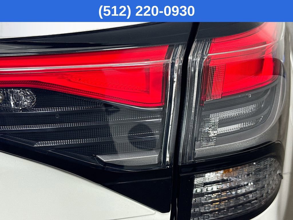 Used 2026 Subaru Forester Premium AWD/4WD image 32