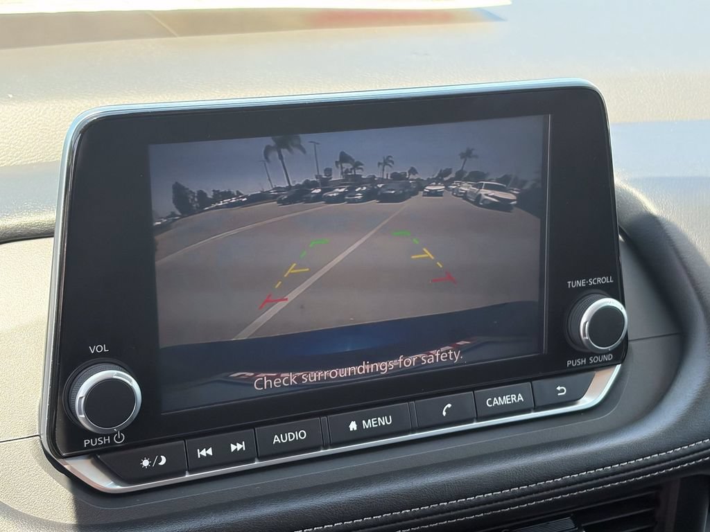 Used 2025 Nissan Rogue SV AWD/4WD image 28