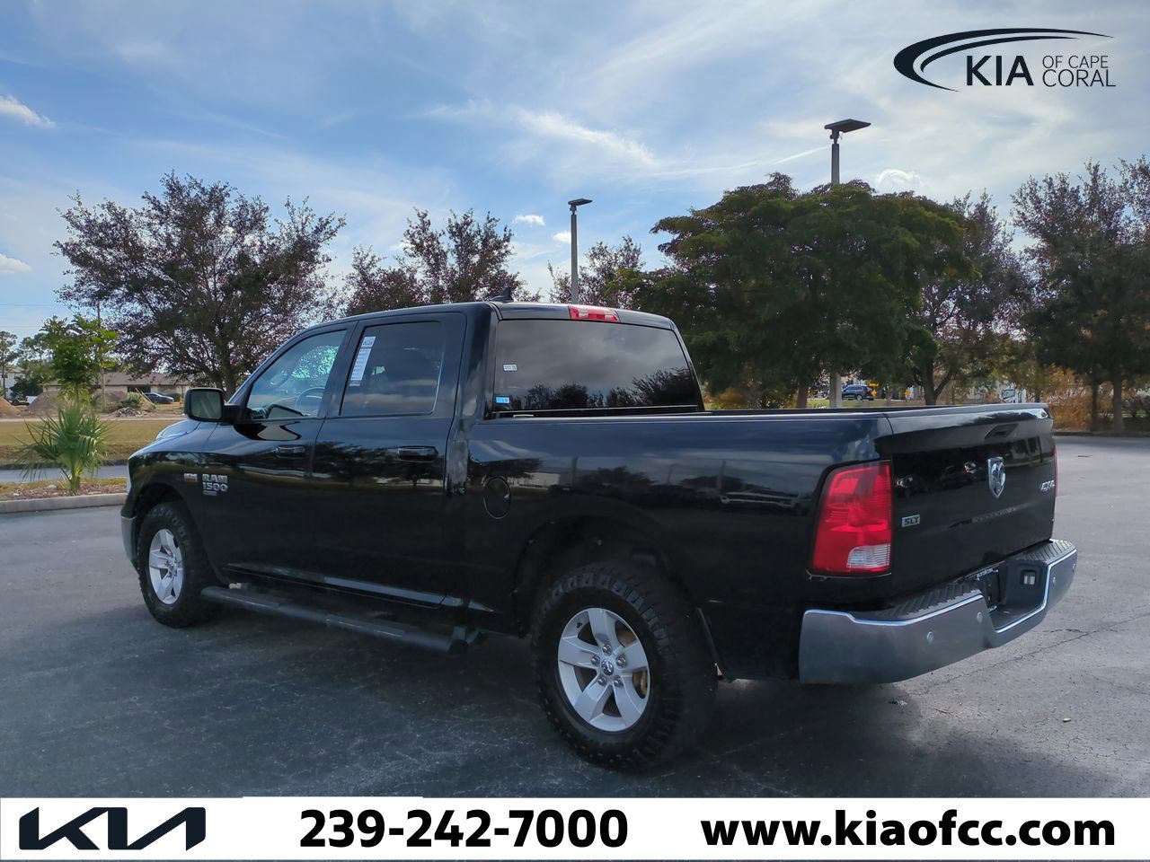 Used 2022 RAM 1500 Classic SLT w/ Electronics Convenience Group image 7