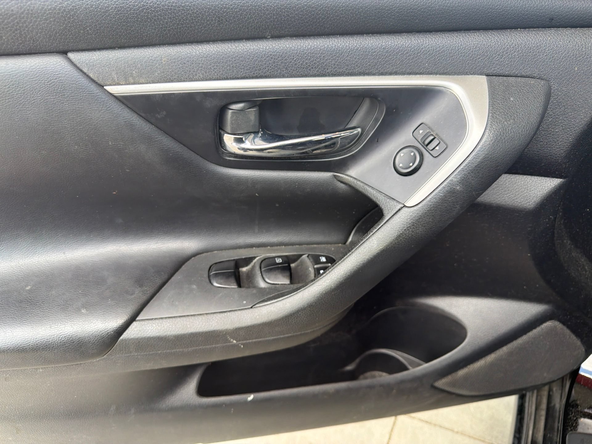 Used 2018 Nissan Altima 2.5 SV FWD image 10