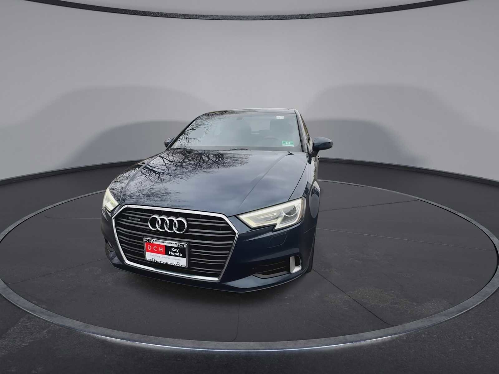Used 2018 Audi A3 2.0T Premium image 3