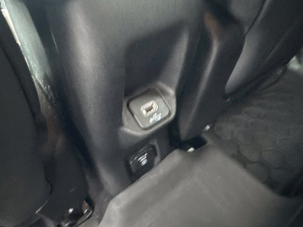 Used 2020 Jeep Renegade Altitude AWD/4WD image 33