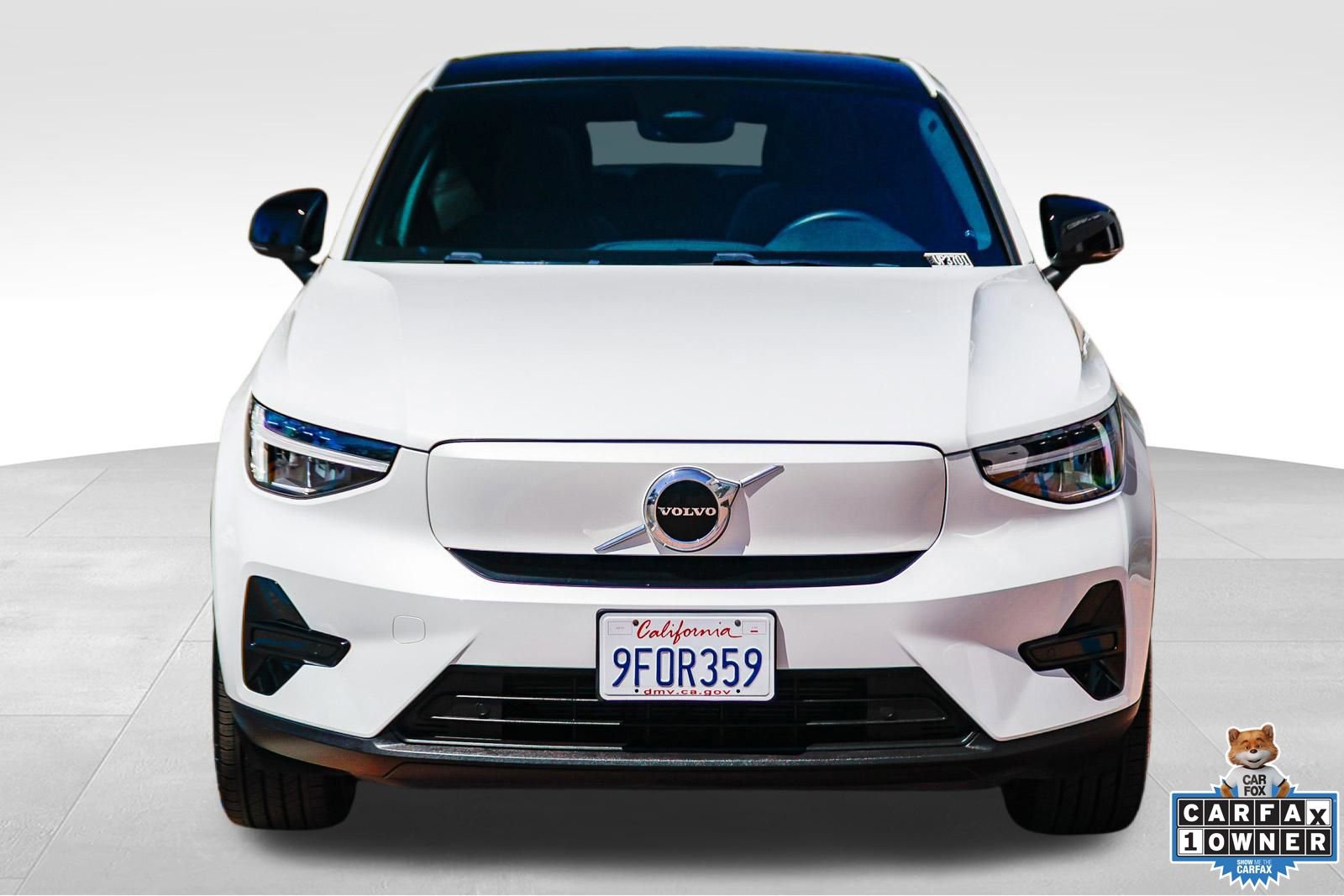 Used 2023 Volvo C40 Recharge Core w/ Protection Package Premier image 2