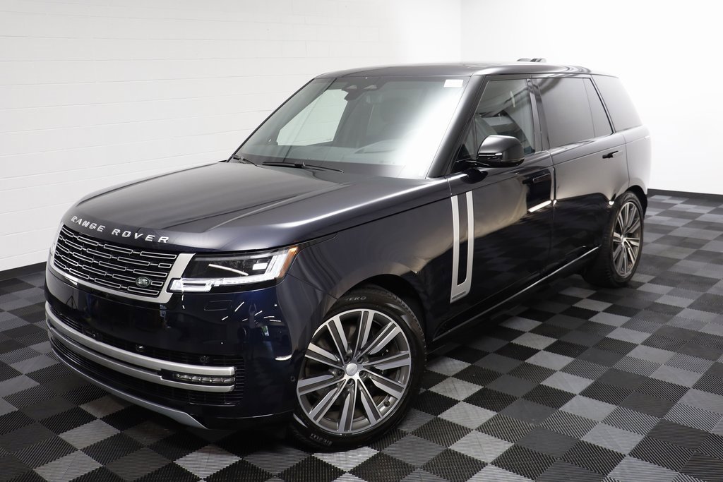 New 2025 Land Rover Range Rover Long Wheelbase Autobiography image 2