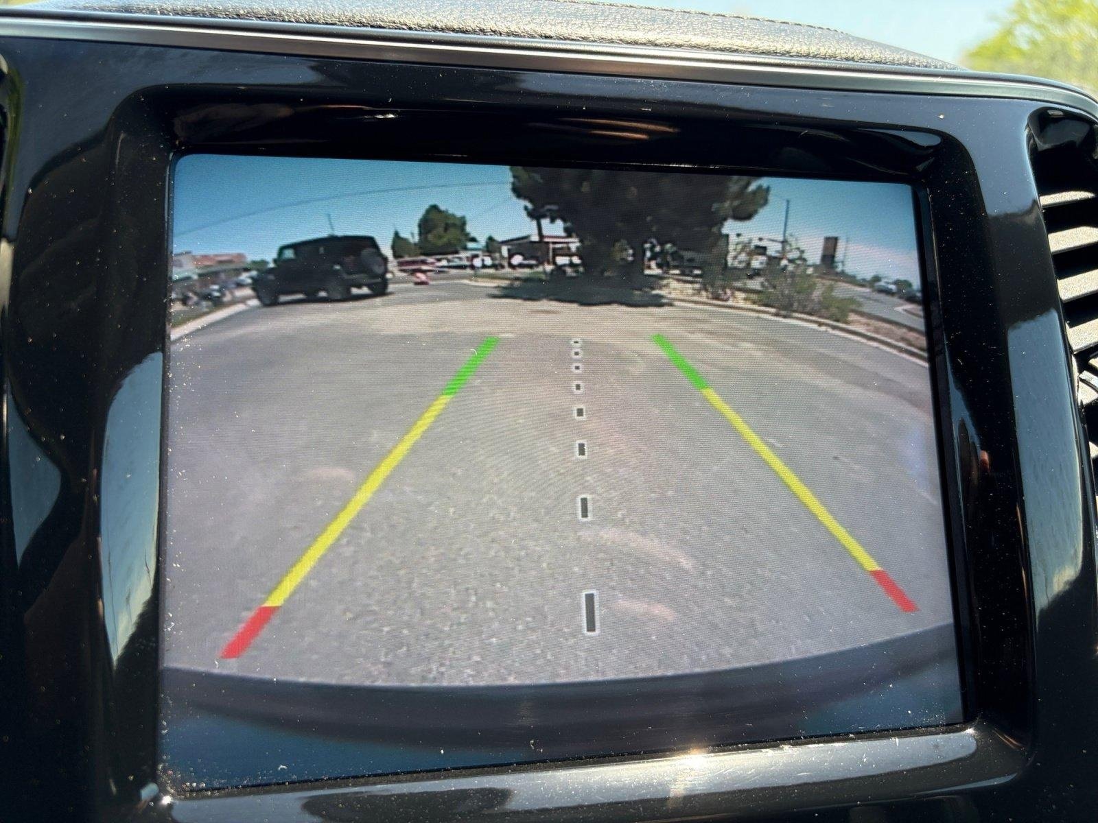 Used 2020 Jeep Cherokee Limited FWD image 16