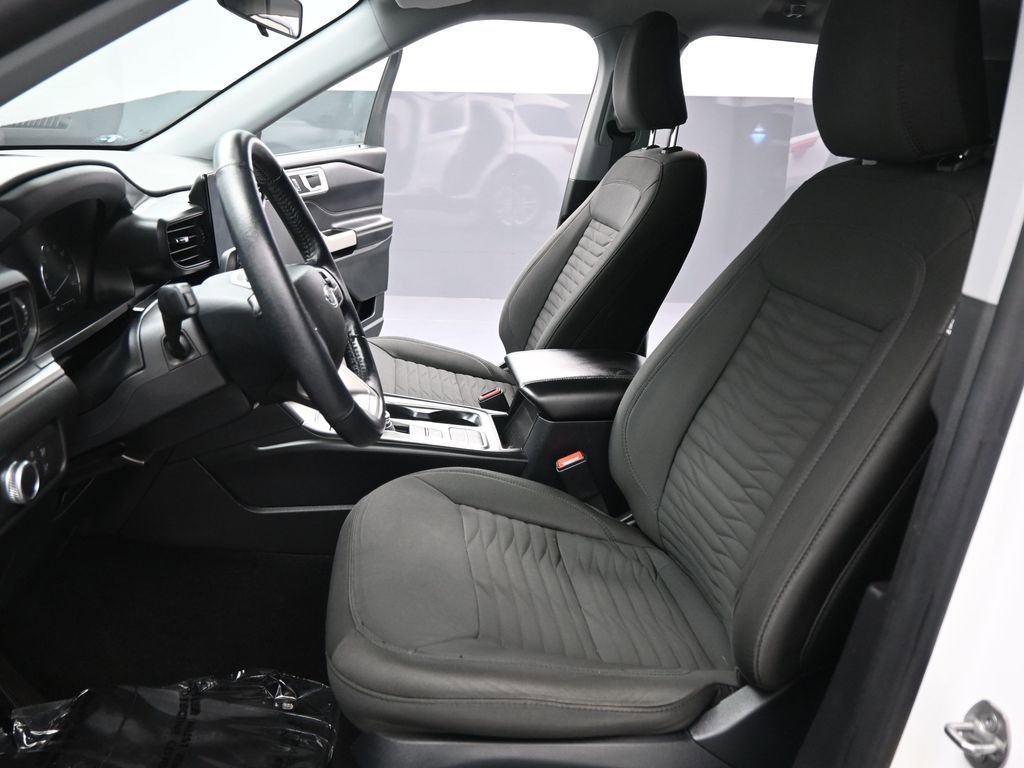 Certified 2021 Ford Explorer XLT image 9