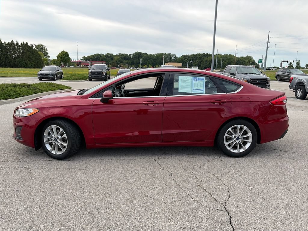 Used 2019 Ford Fusion SE FWD image 4
