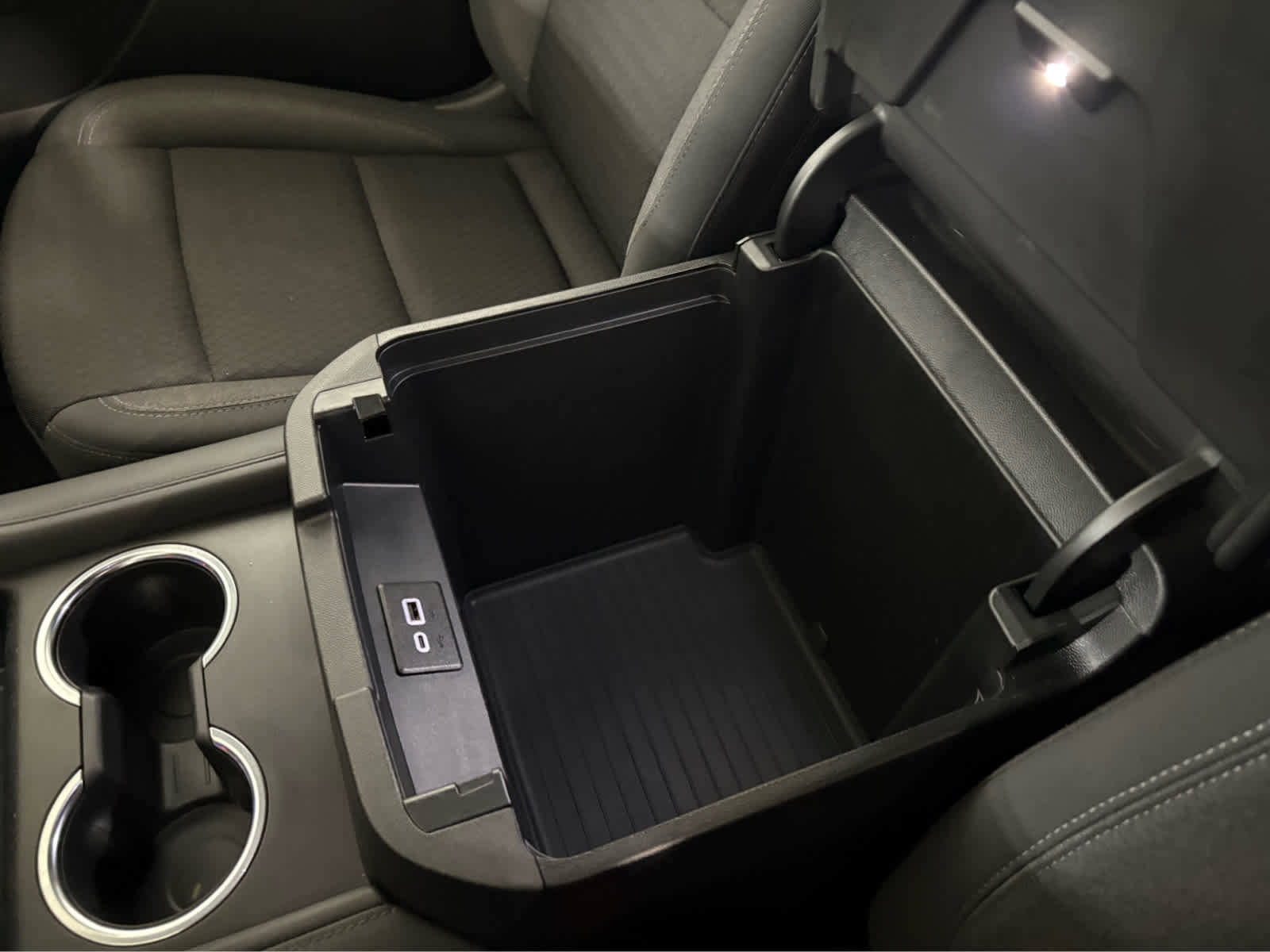 Certified 2024 GMC Yukon XL SLE AWD/4WD image 31