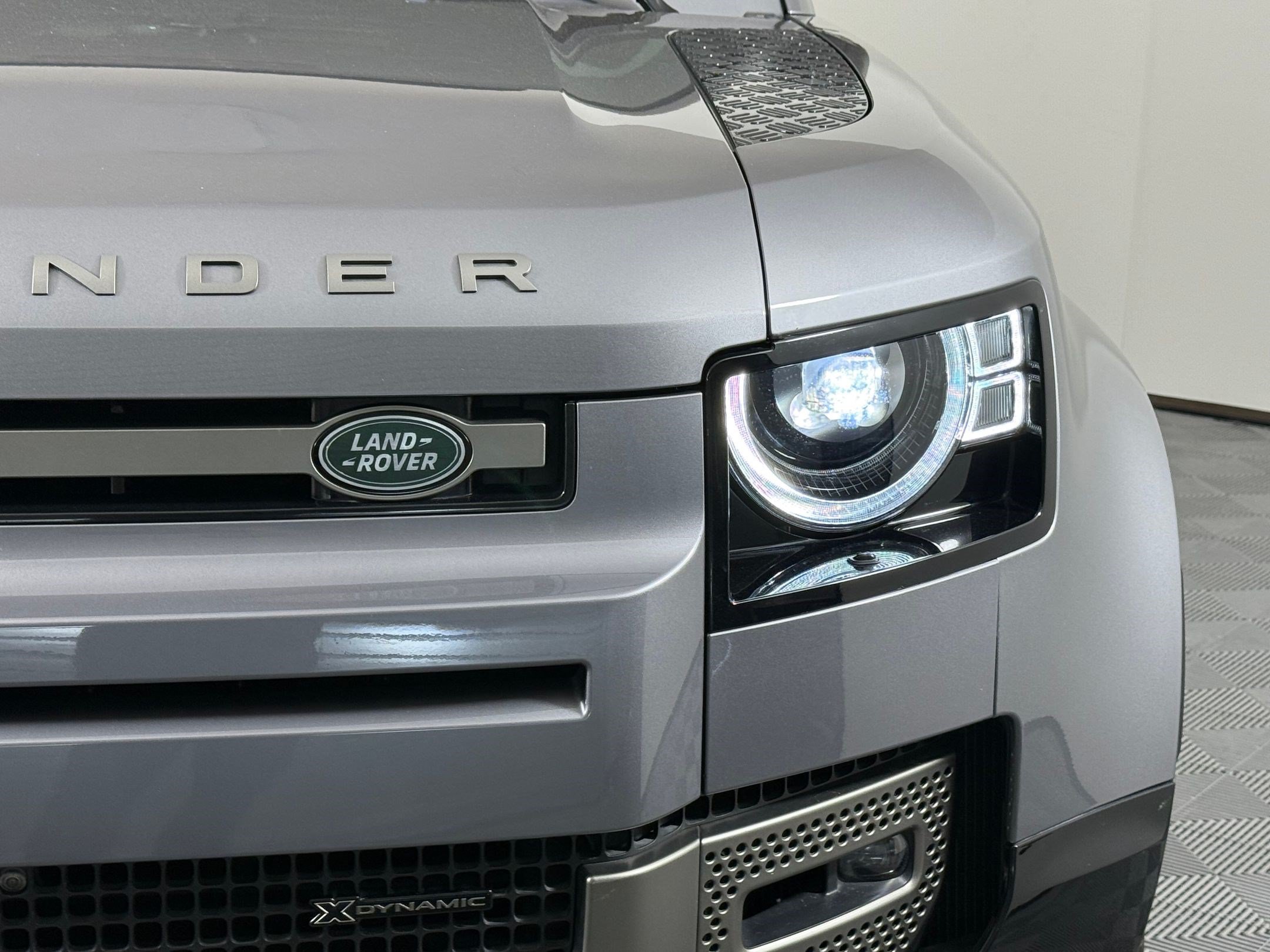 Certified 2023 Land Rover Defender 110 X-Dynamic SE AWD/4WD image 12