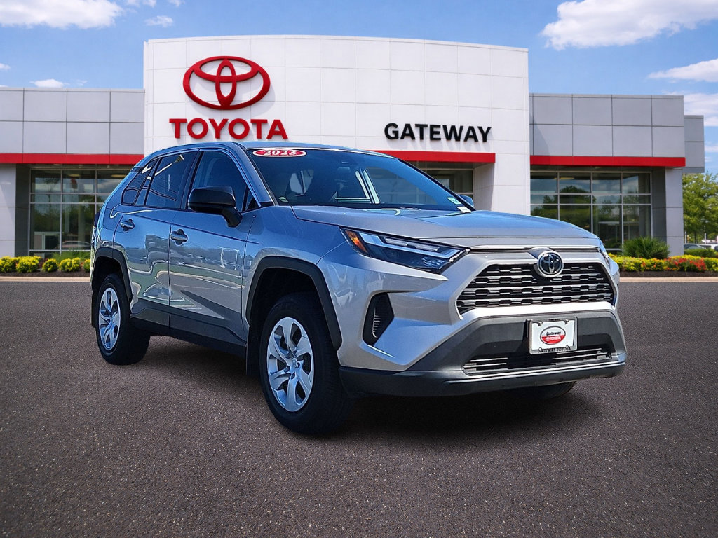 Certified 2023 Toyota RAV4 LE AWD/4WD image 3