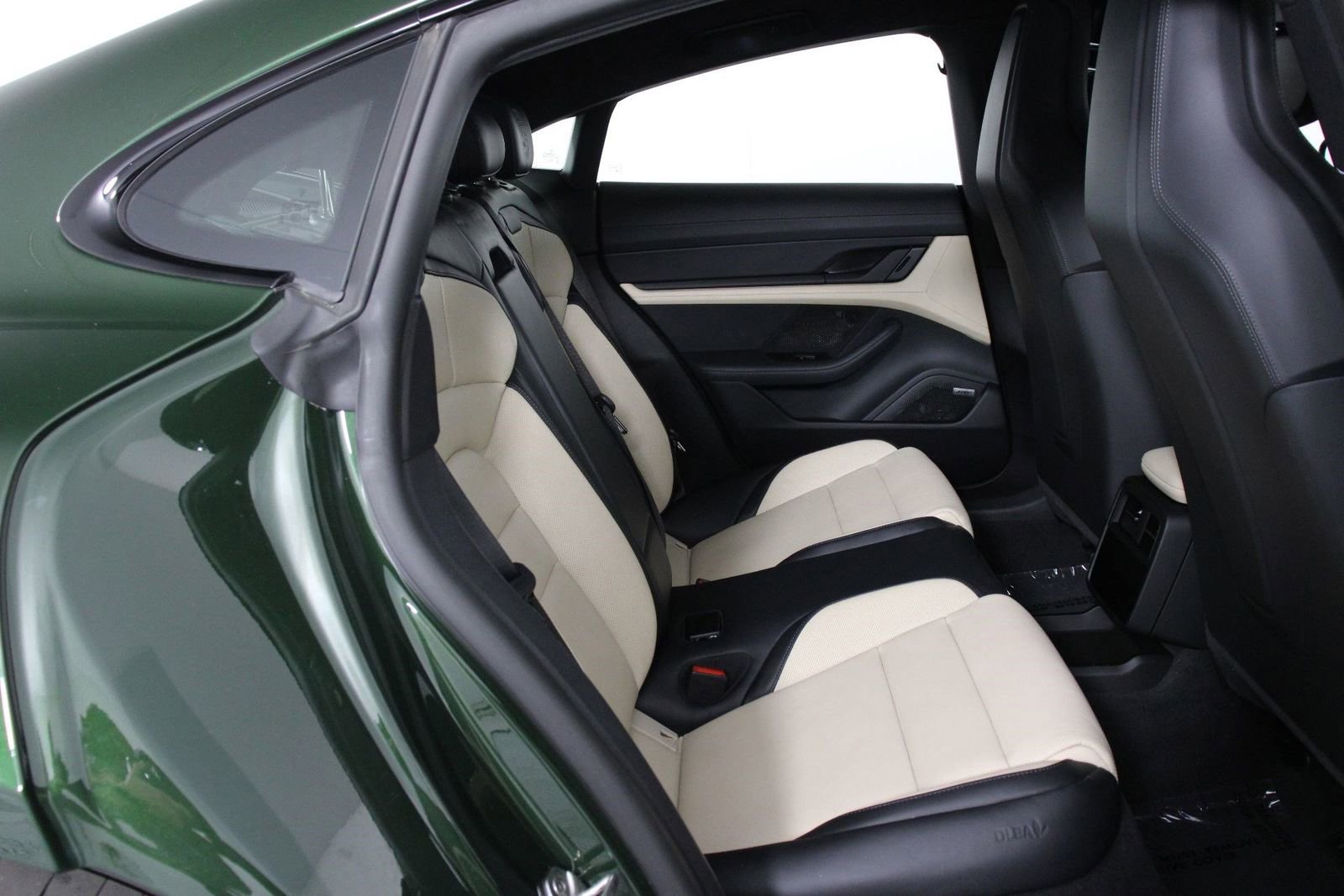 Certified 2026 Porsche Taycan 4S image 30