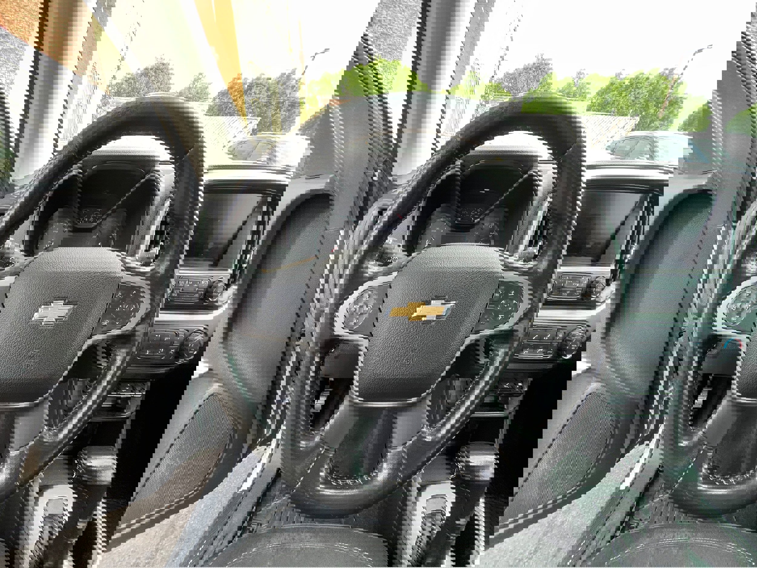 Used 2017 Chevrolet Colorado LT image 14