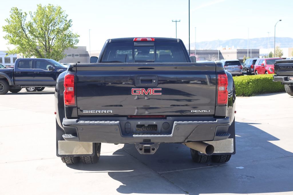 Used 2015 GMC Sierra 3500 Denali w/ Duramax Plus Package image 5
