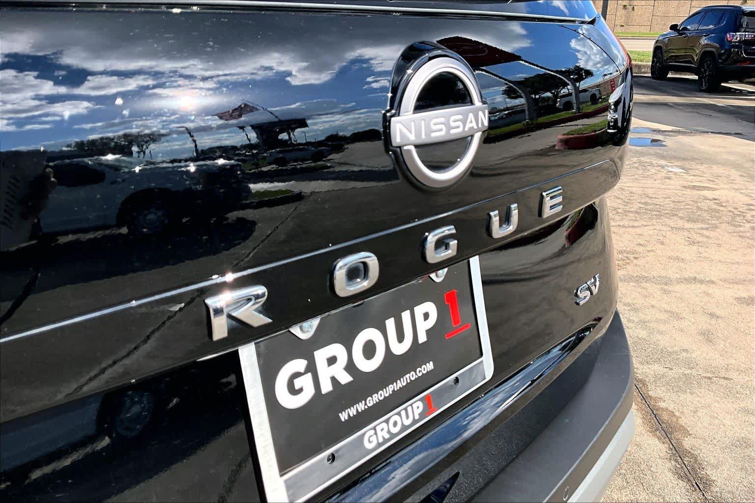 Certified 2023 Nissan Rogue SV FWD image 27