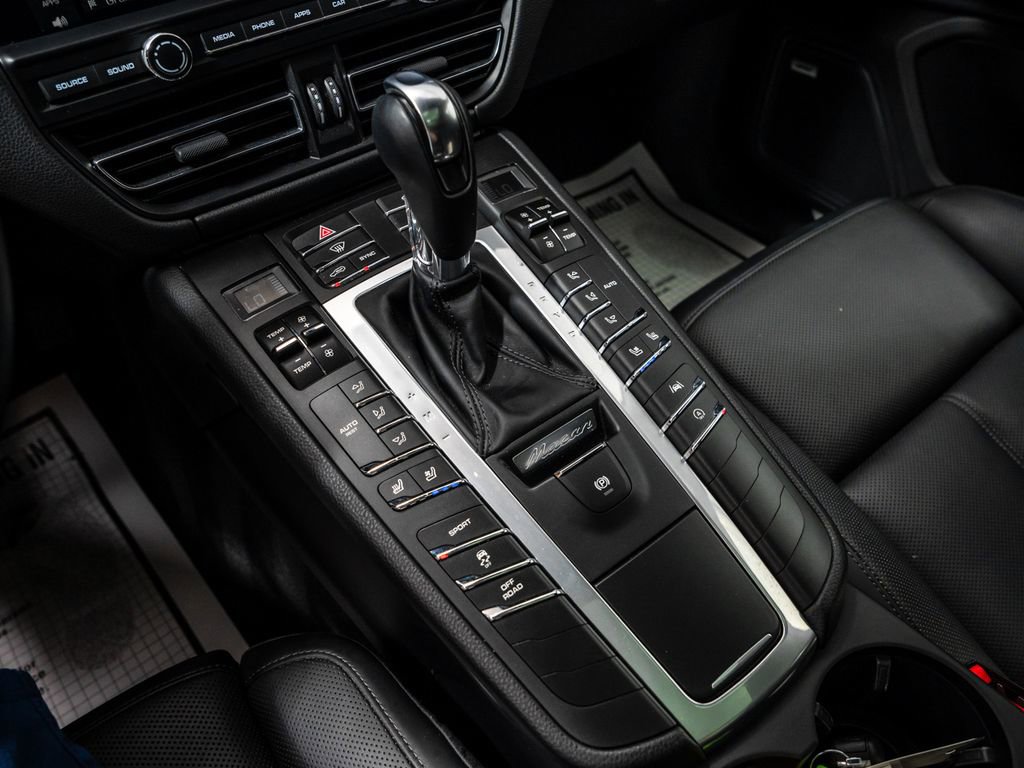 Used 2020 Porsche Macan S AWD/4WD image 20