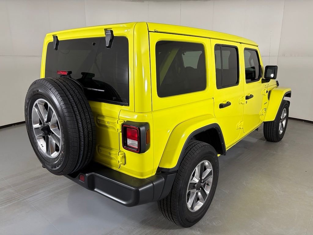 Used 2023 Jeep Wrangler Unlimited Sahara w/ Cold Weather Group AWD/4WD image 8