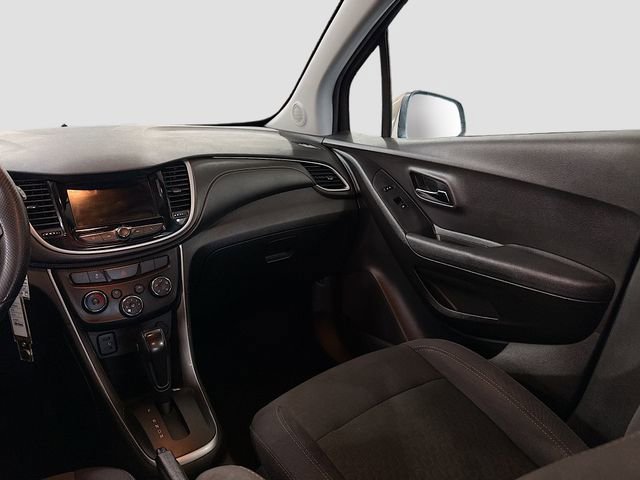 Used 2018 Chevrolet Trax LS image 22
