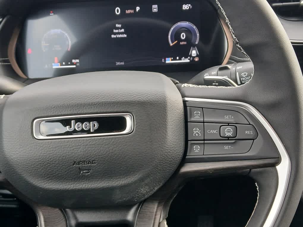 New 2026 Jeep Grand Cherokee L Limited w/ Limited Altitude Package AWD/4WD image 23