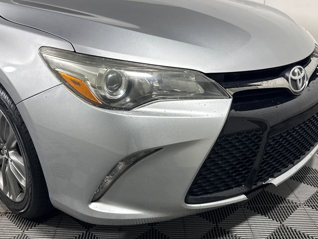 Used 2016 Toyota Camry SE w/ Four Season Floor Mat Package image 14
