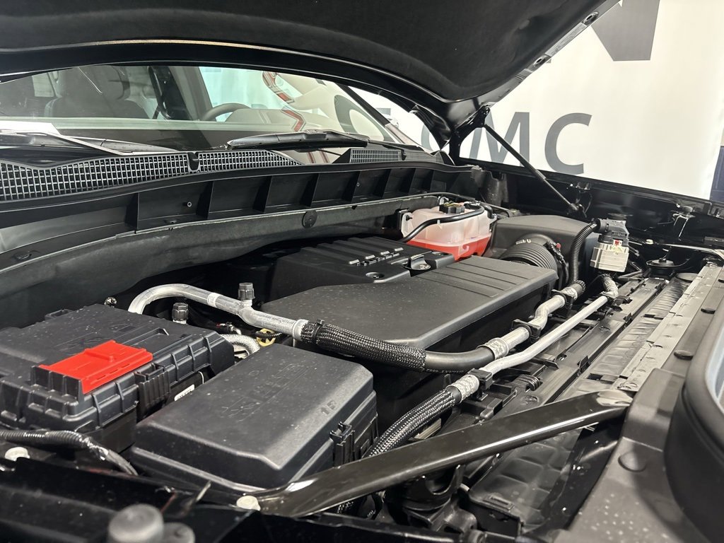 New 2026 GMC Sierra 1500 SLE image 3