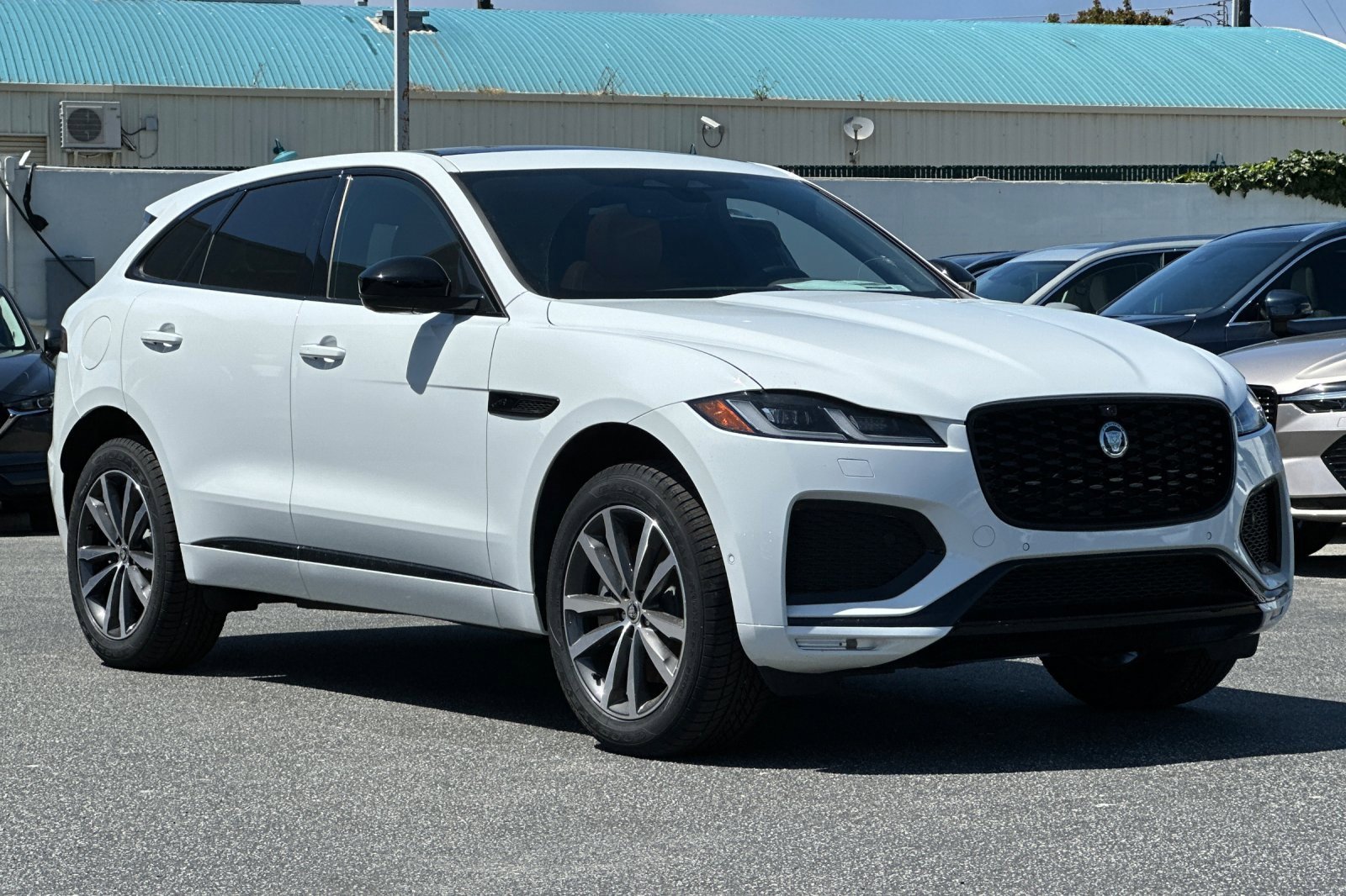 New 2026 Jaguar F-PACE R-Dynamic S image 7