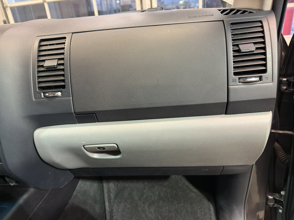 Used 2015 Toyota Sequoia Platinum AWD/4WD image 24