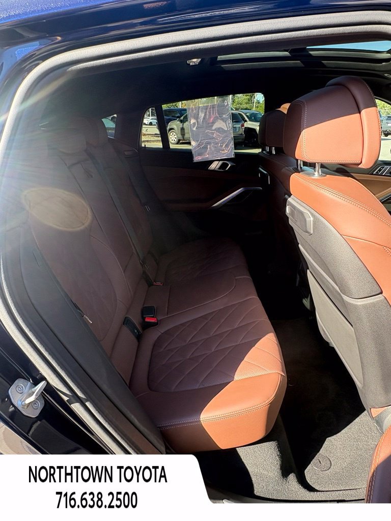 Used 2024 BMW X6 M60i AWD/4WD image 29