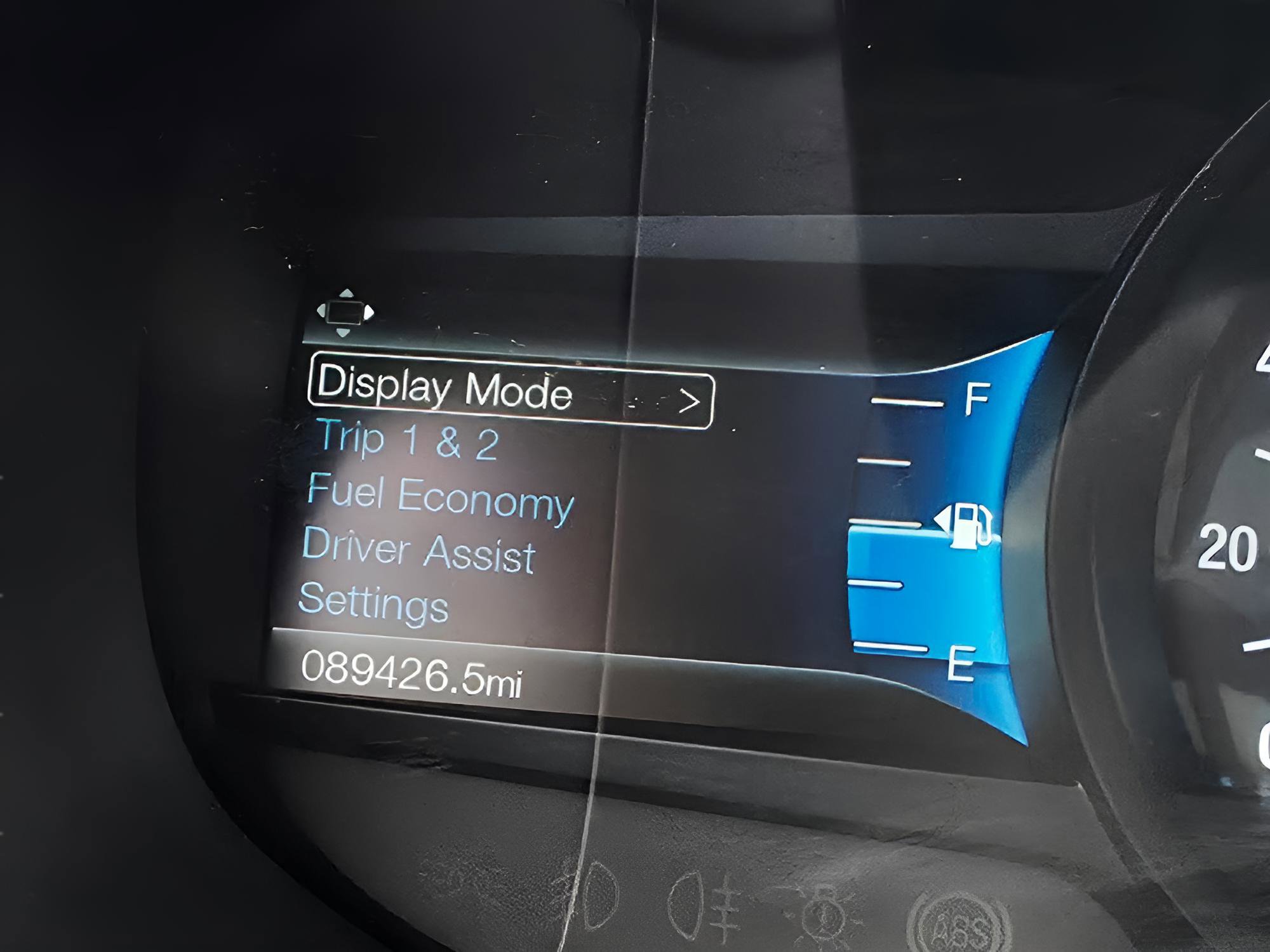 Used 2018 Ford Edge Titanium w/ Equipment Group 301A AWD/4WD image 27
