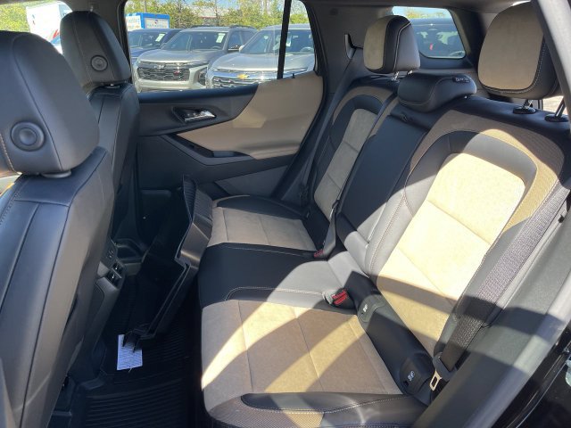 New 2027 Chevrolet Equinox ACTIV w/ Safety and Technology Package AWD/4WD image 23