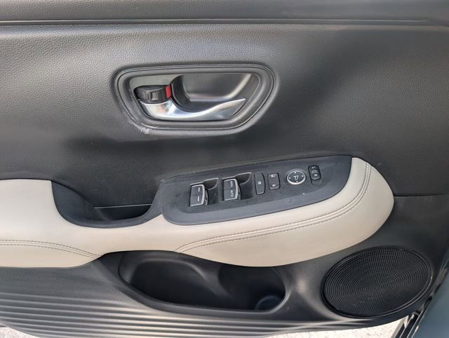 Used 2023 Honda HR-V EX-L image 35