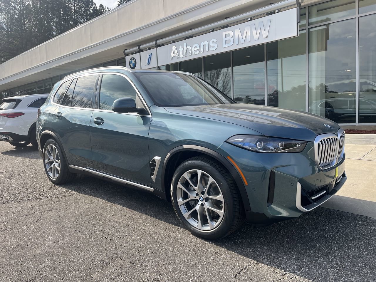 Used 2026 BMW X5 xDrive50e w/ Executive Package image 2