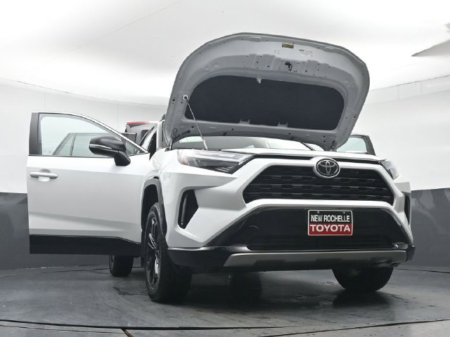 Certified 2025 Toyota RAV4 XSE w/ Weather Package AWD/4WD image 48