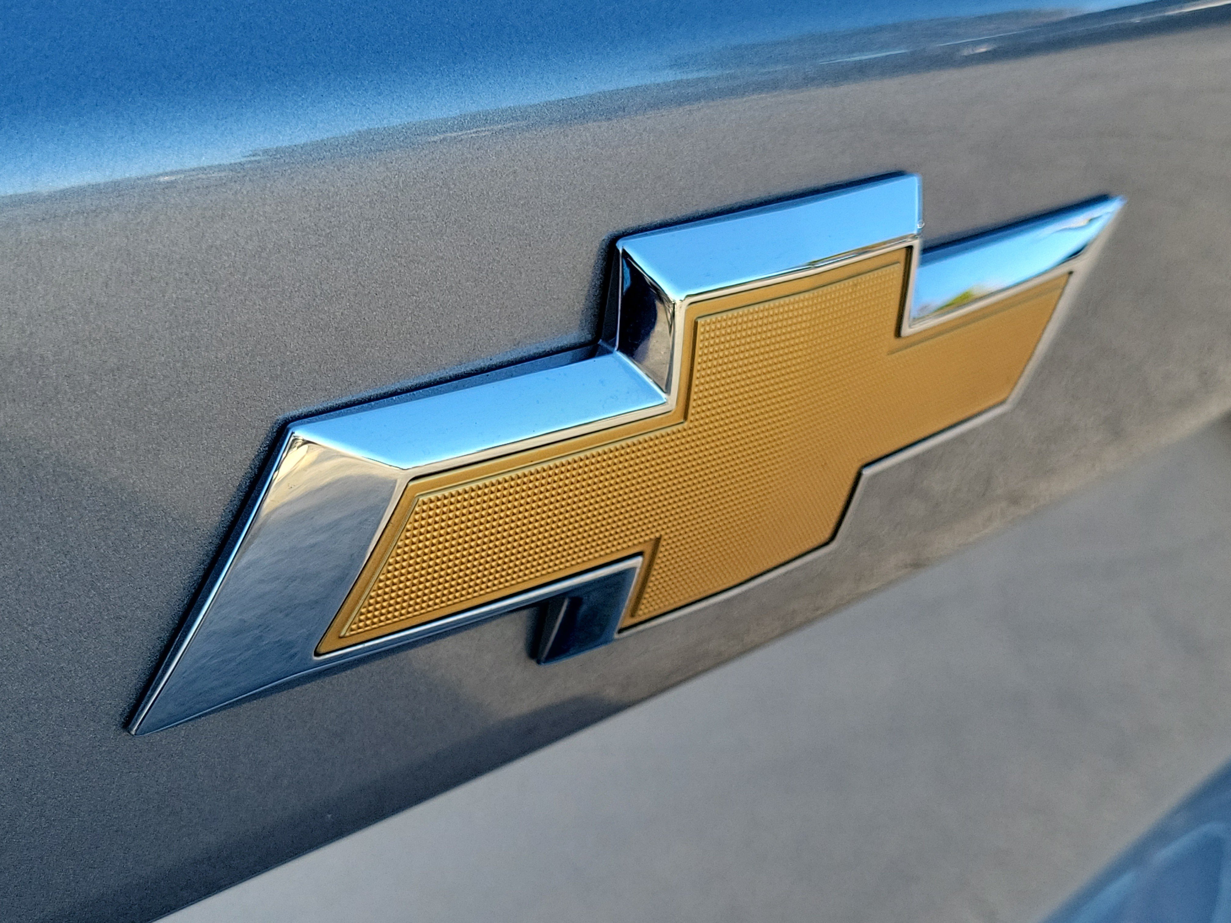 Used 2025 Chevrolet Trax LT FWD image 10