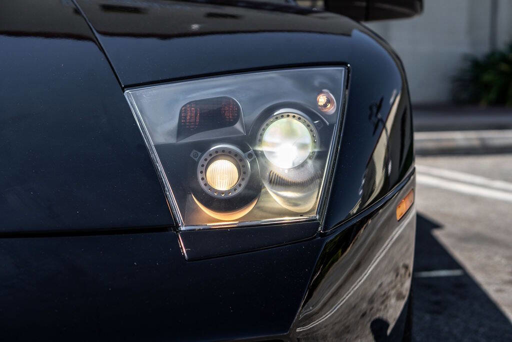 Used 2006 Lamborghini Murcielago Roadster image 55