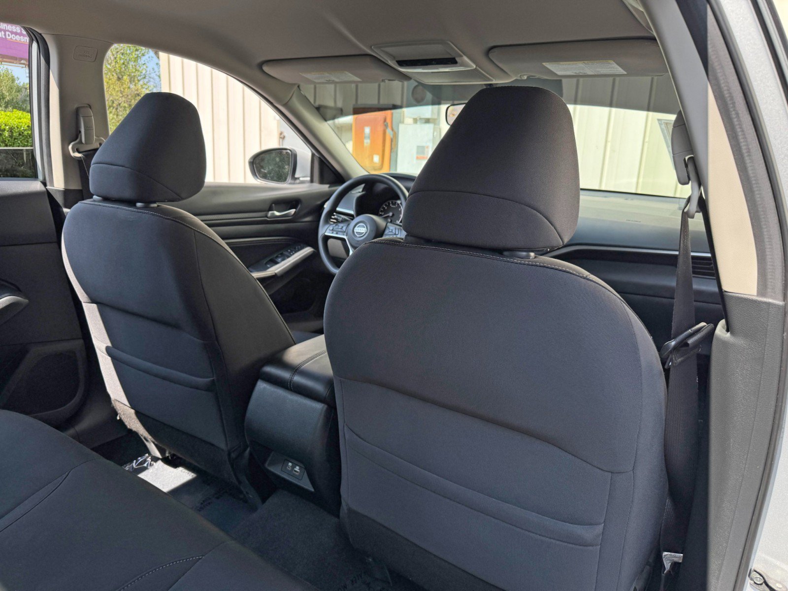 Used 2020 Nissan Altima 2.5 S FWD image 29
