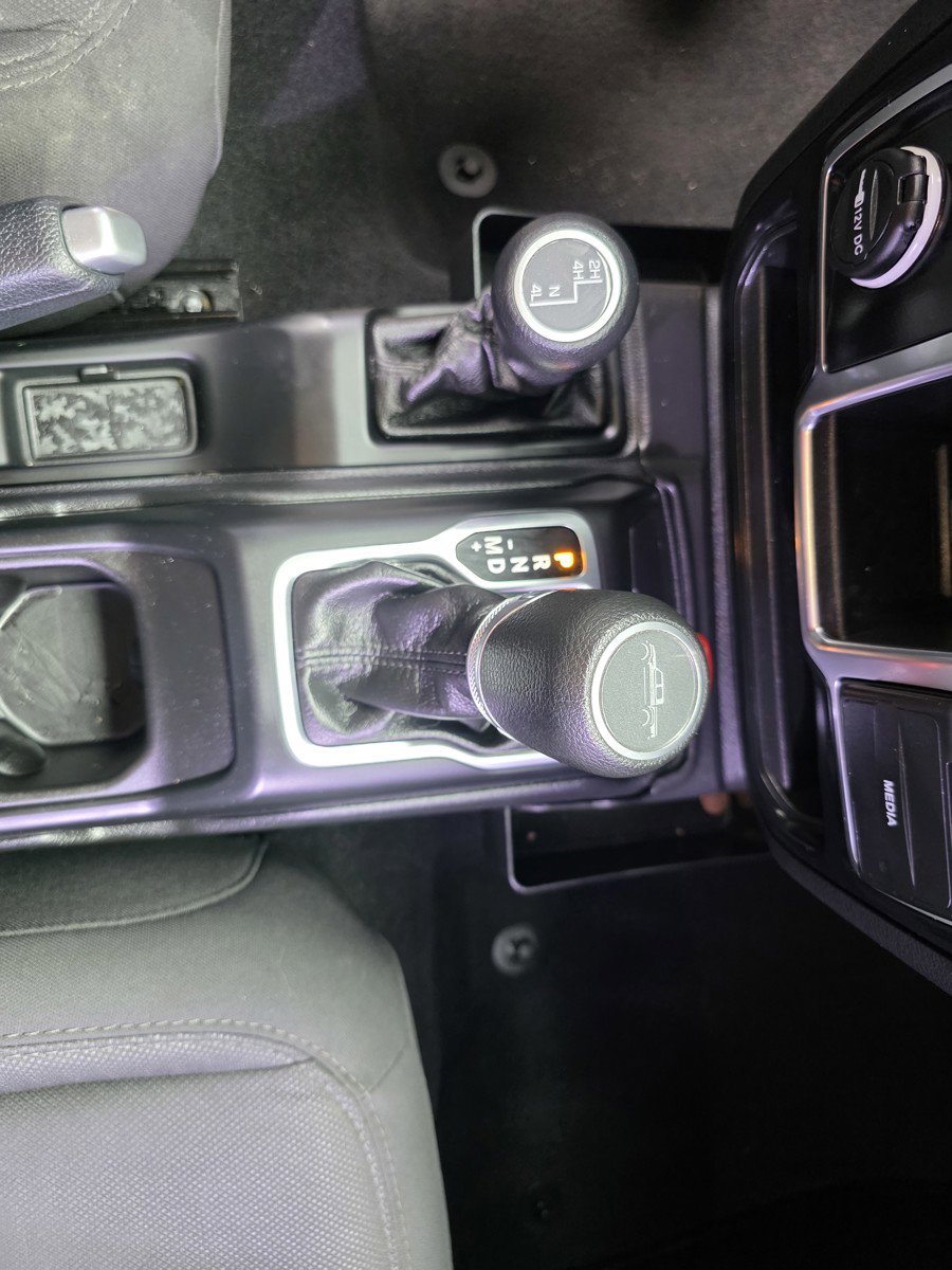 Used 2022 Jeep Gladiator Sport image 21