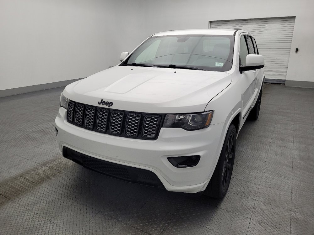 Used 2019 Jeep Grand Cherokee Altitude RWD image 15