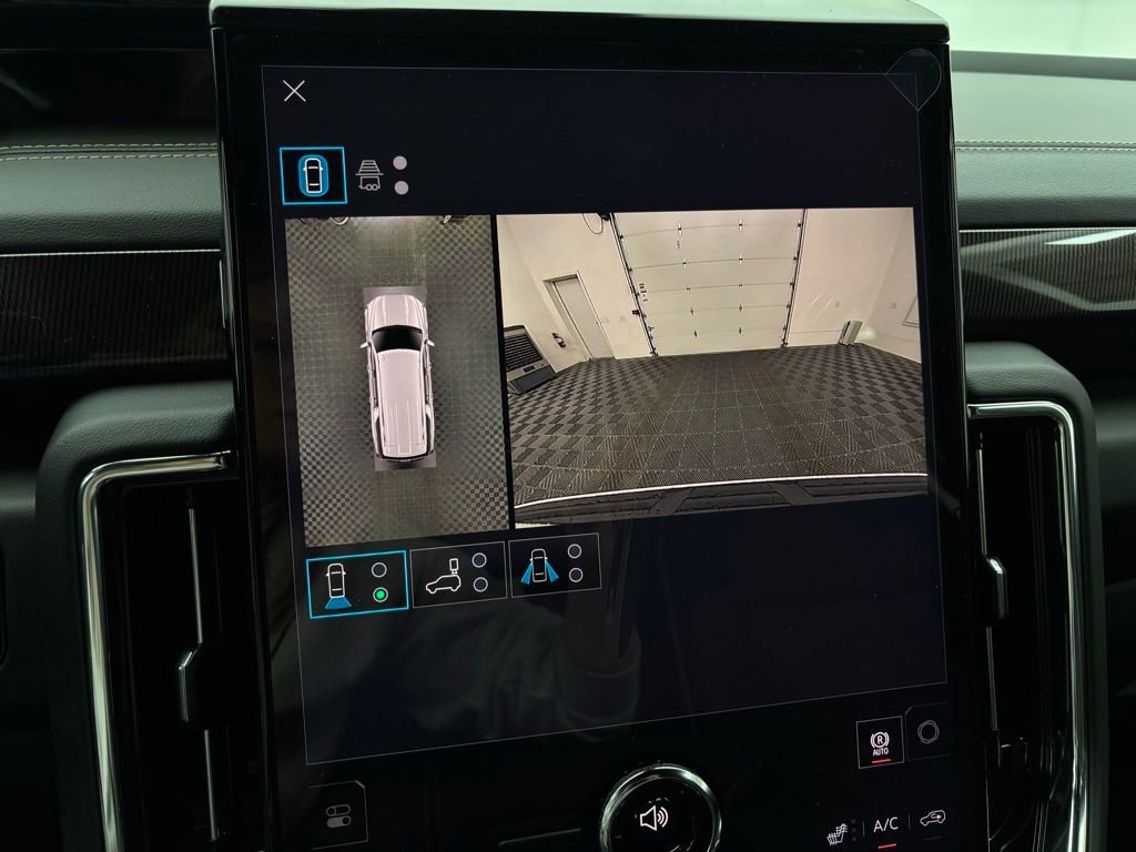 New 2026 GMC Yukon XL Elevation w/ LPO, Elevation Black Package image 3