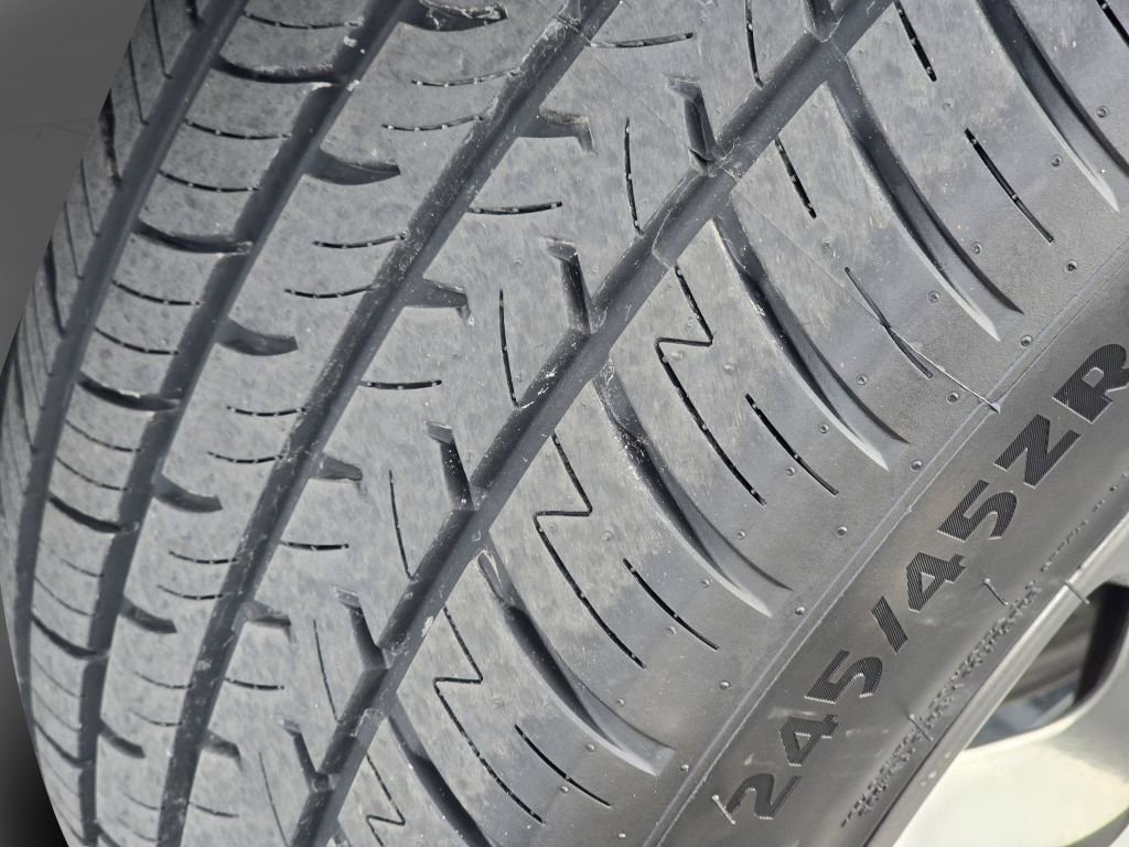 Used 2014 Chrysler 300 S image 25