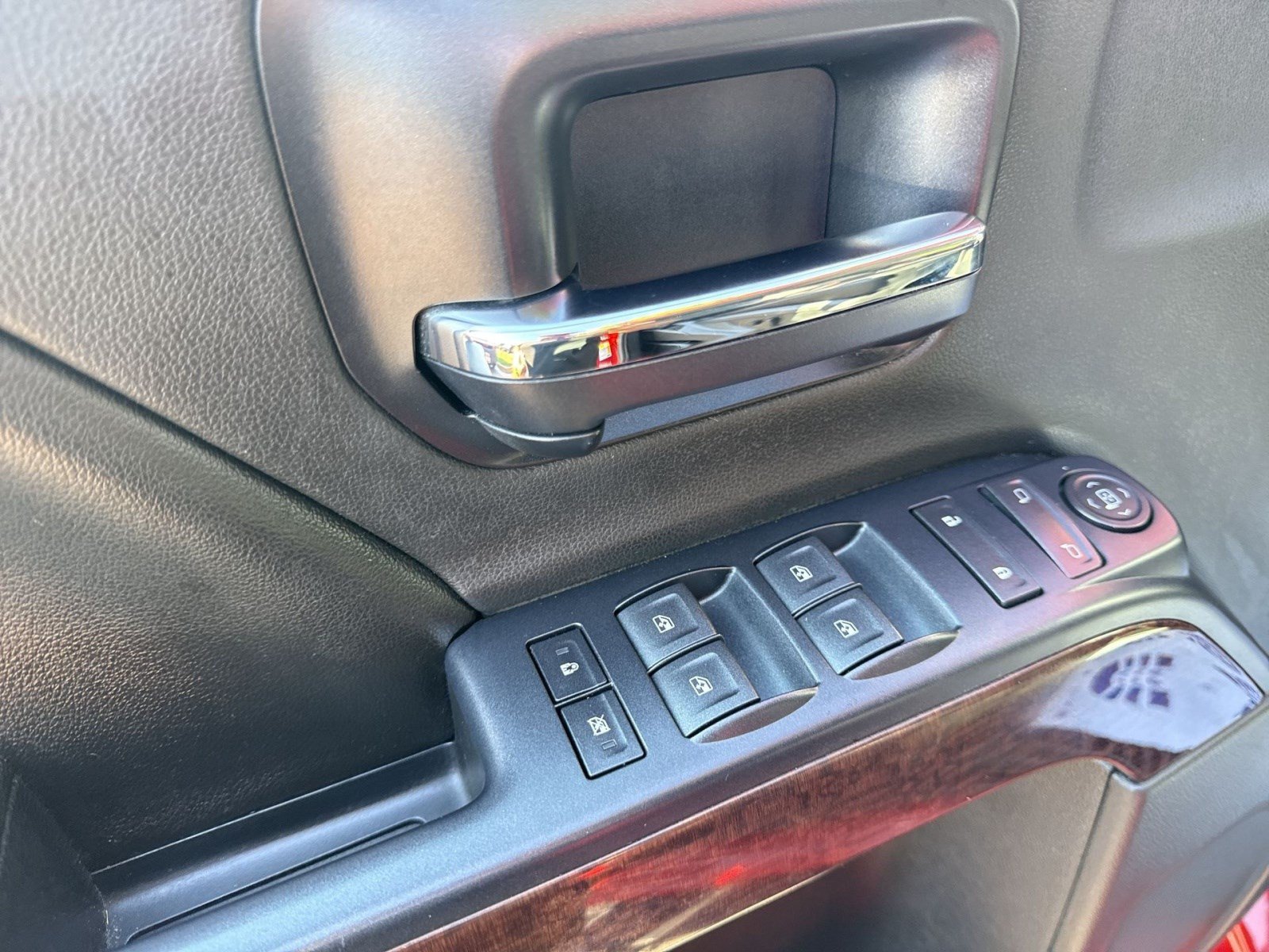 Used 2014 GMC Sierra 1500 SLE w/ SLE Value Package AWD/4WD image 15